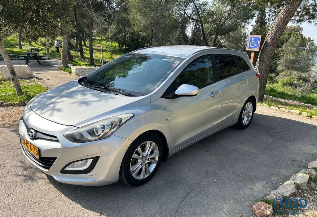 2015' Hyundai i30 יונדאי photo #2