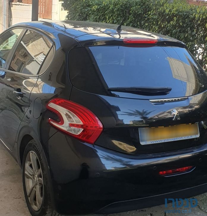 2015' Peugeot 208 פיג'ו 208 photo #2