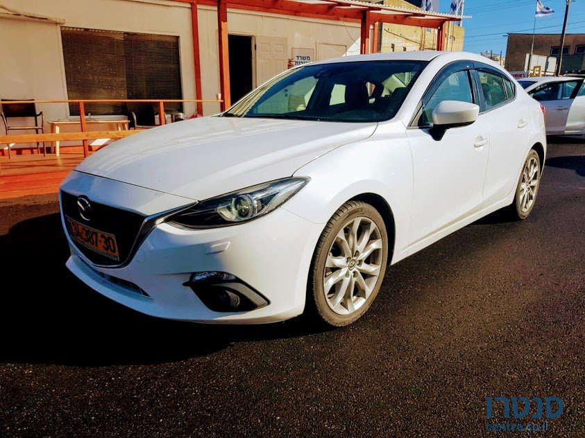 2017' Mazda 3 photo #1