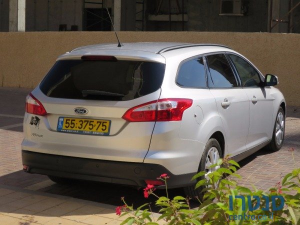 2012' Ford Focus photo #3