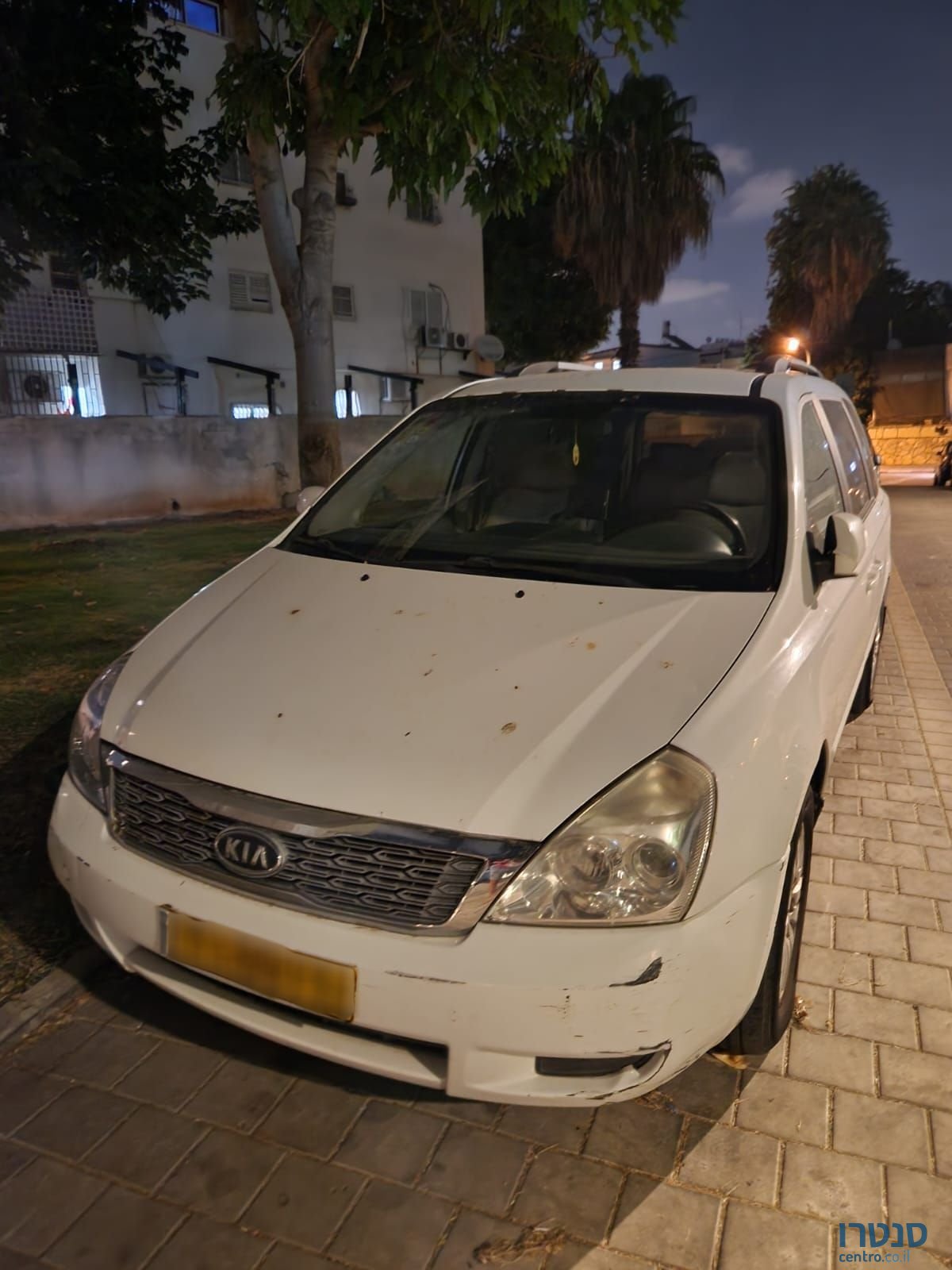 2011' Kia Carnival קיה קרניבל photo #1