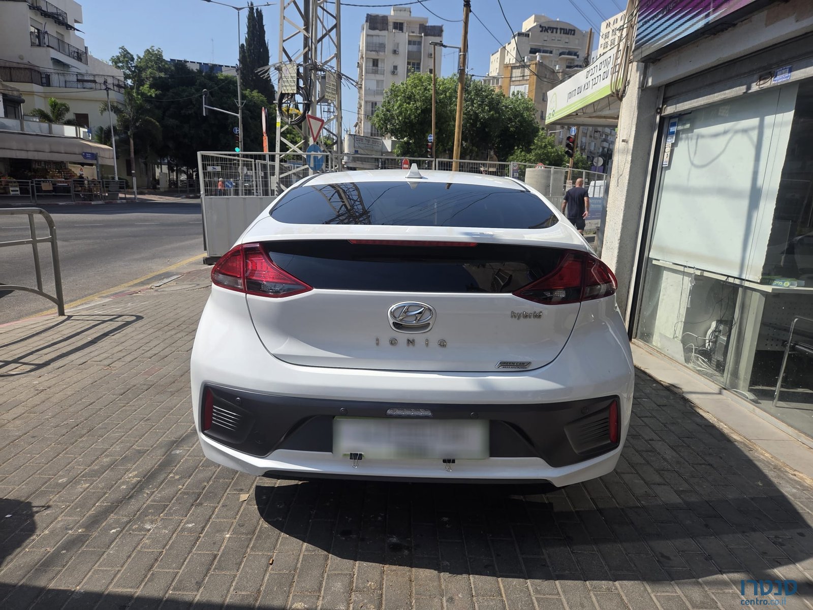 2020' Hyundai Ioniq photo #5