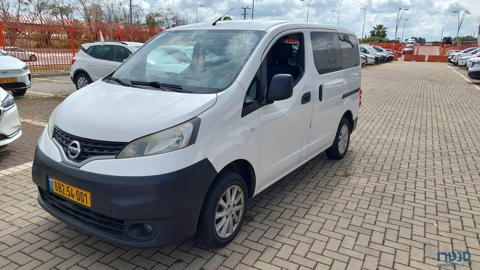 2019' Nissan NV 200 photo #1