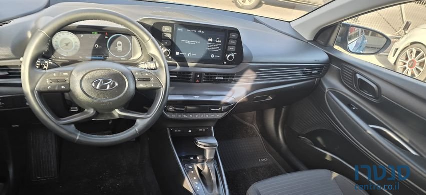 2023' Hyundai i20 יונדאי photo #1