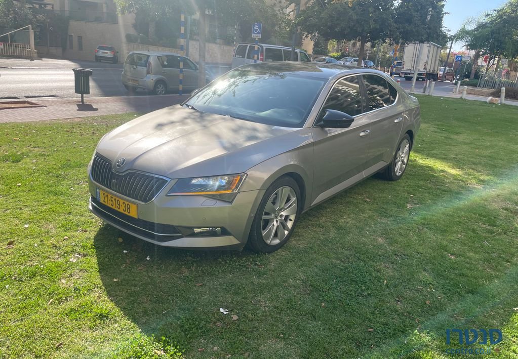 2016' Skoda Superb סקודה סופרב photo #2