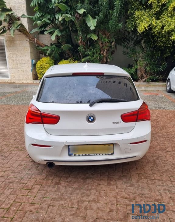 2017' BMW 1 Series ב.מ.וו סדרה 1 photo #2