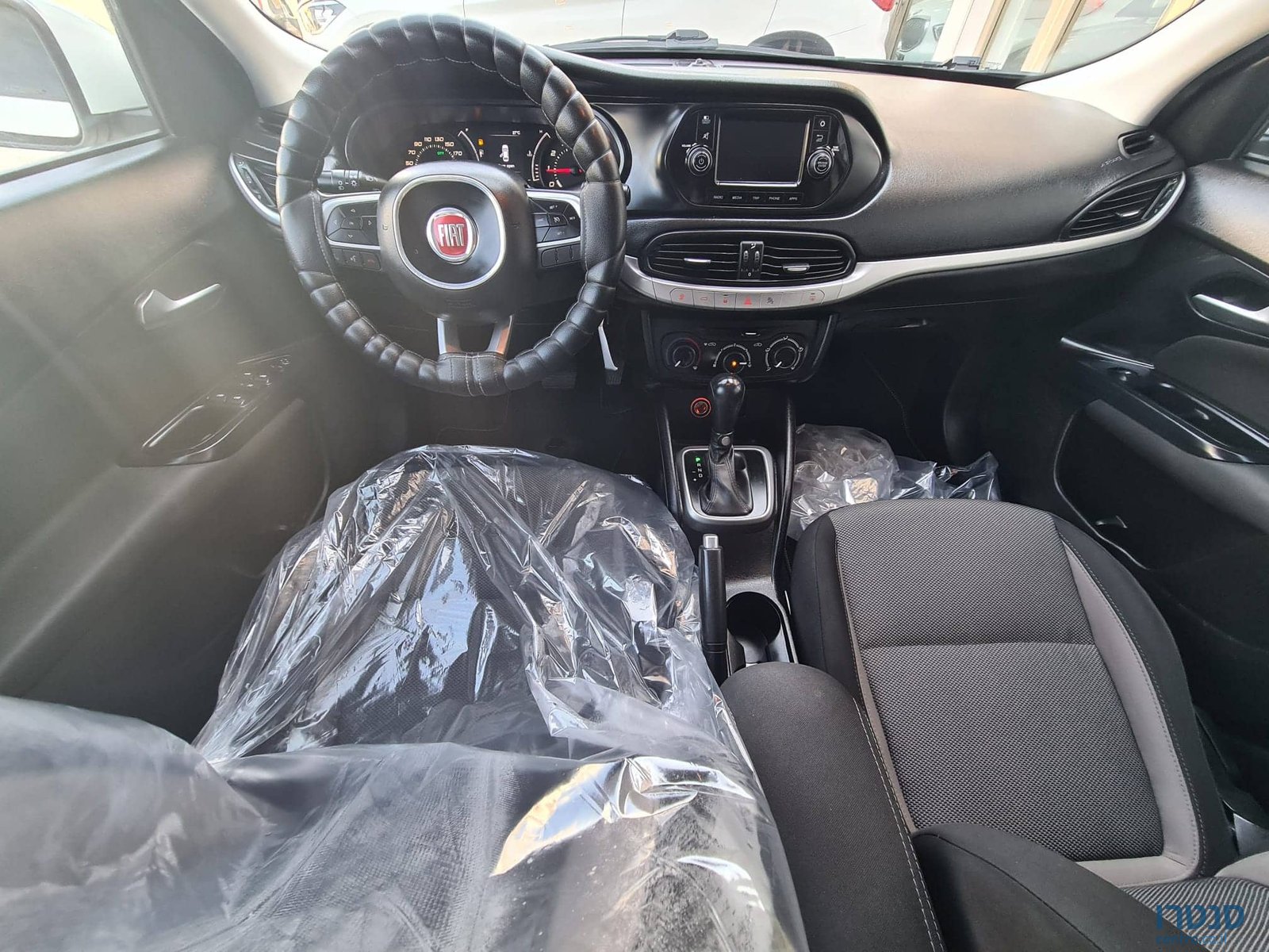 2017' Fiat Tipo photo #5