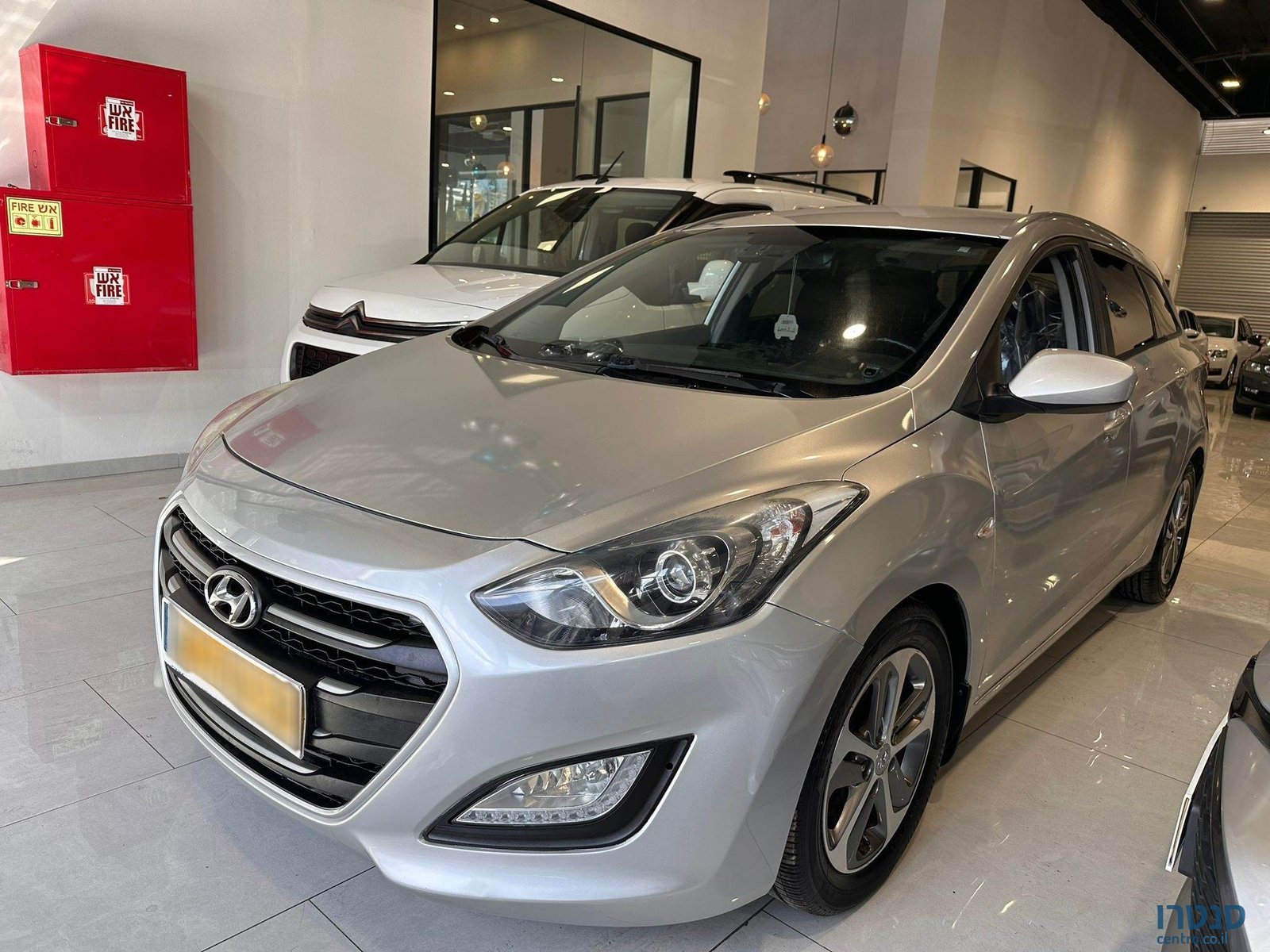 2016' Hyundai i30 photo #1