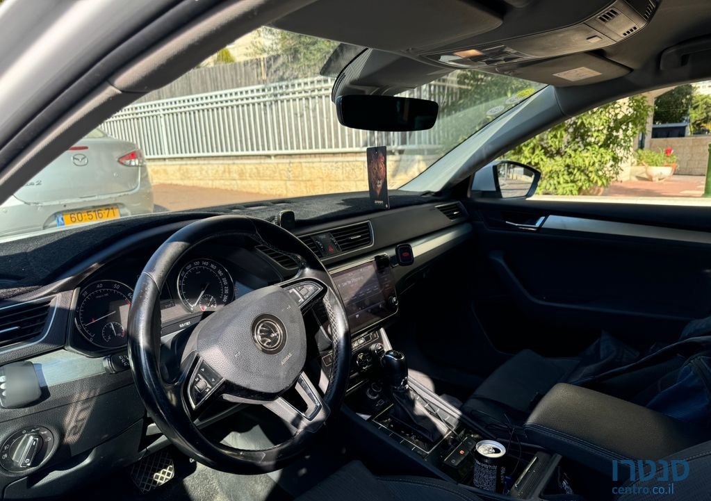2019' Skoda Superb סקודה סופרב photo #2