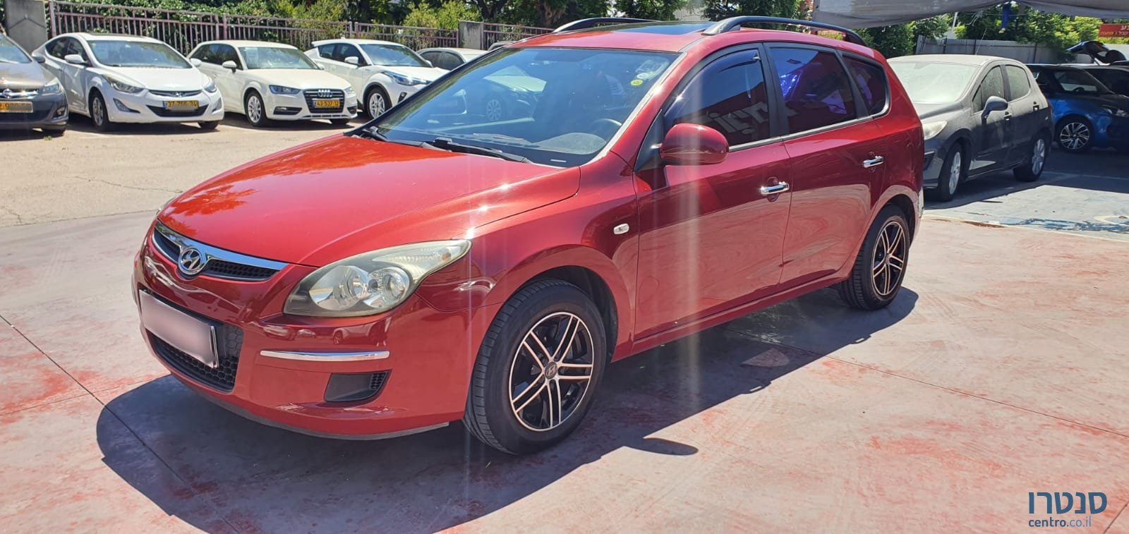 2010' Hyundai i30 photo #7