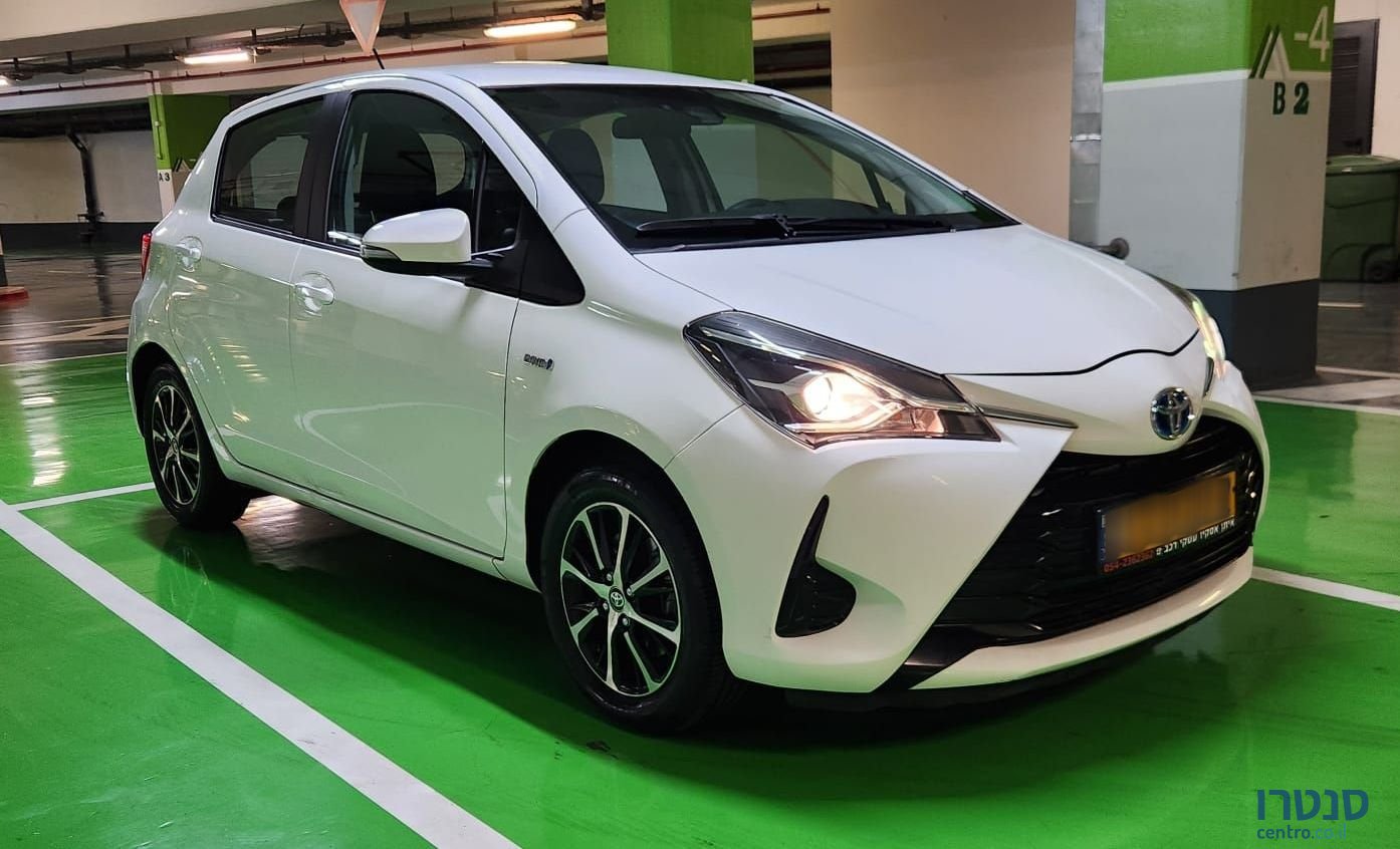 2020' Toyota Yaris טויוטה יאריס photo #1