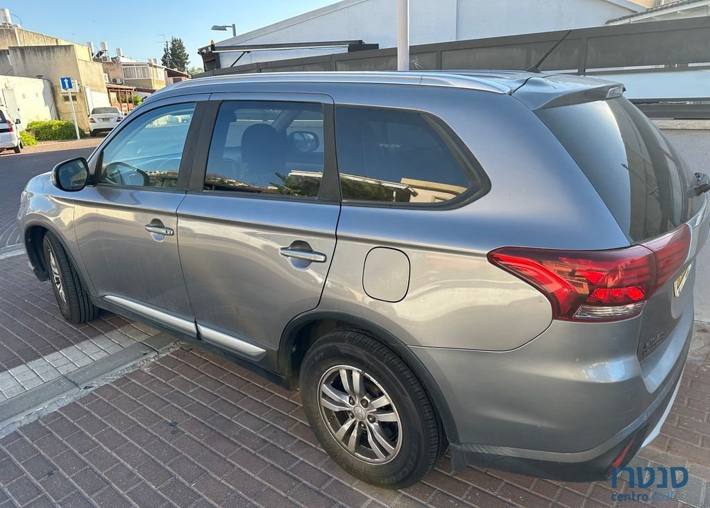 2016' Mitsubishi Outlander מיצובישי אאוטלנדר photo #3