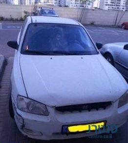 2001' Hyundai Accent Esteem ‏4 דלת' photo #2