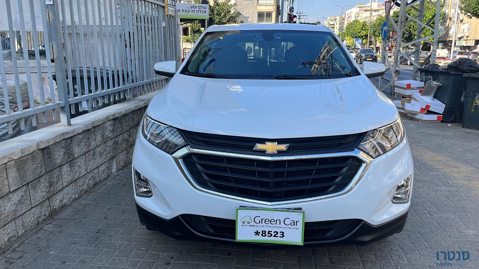 2018' Chevrolet Equinox LT photo #2