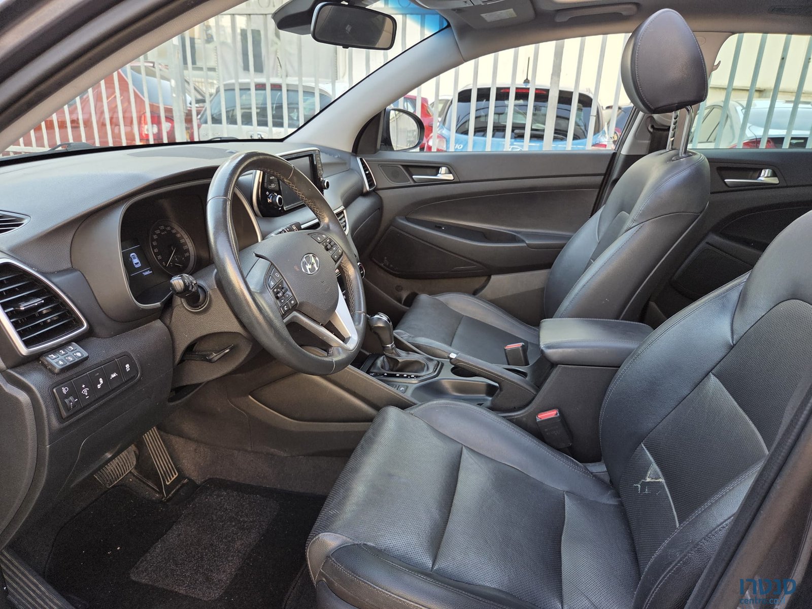 2020' Hyundai Tucson photo #4