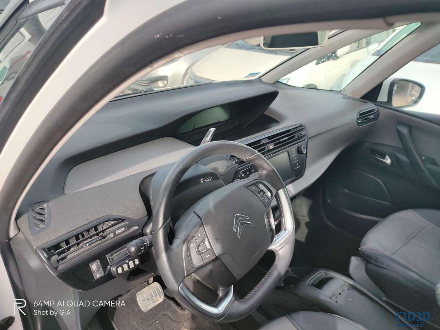 2015' Citroen C4 Picasso סיטרואן C4 פיקאסו photo #1