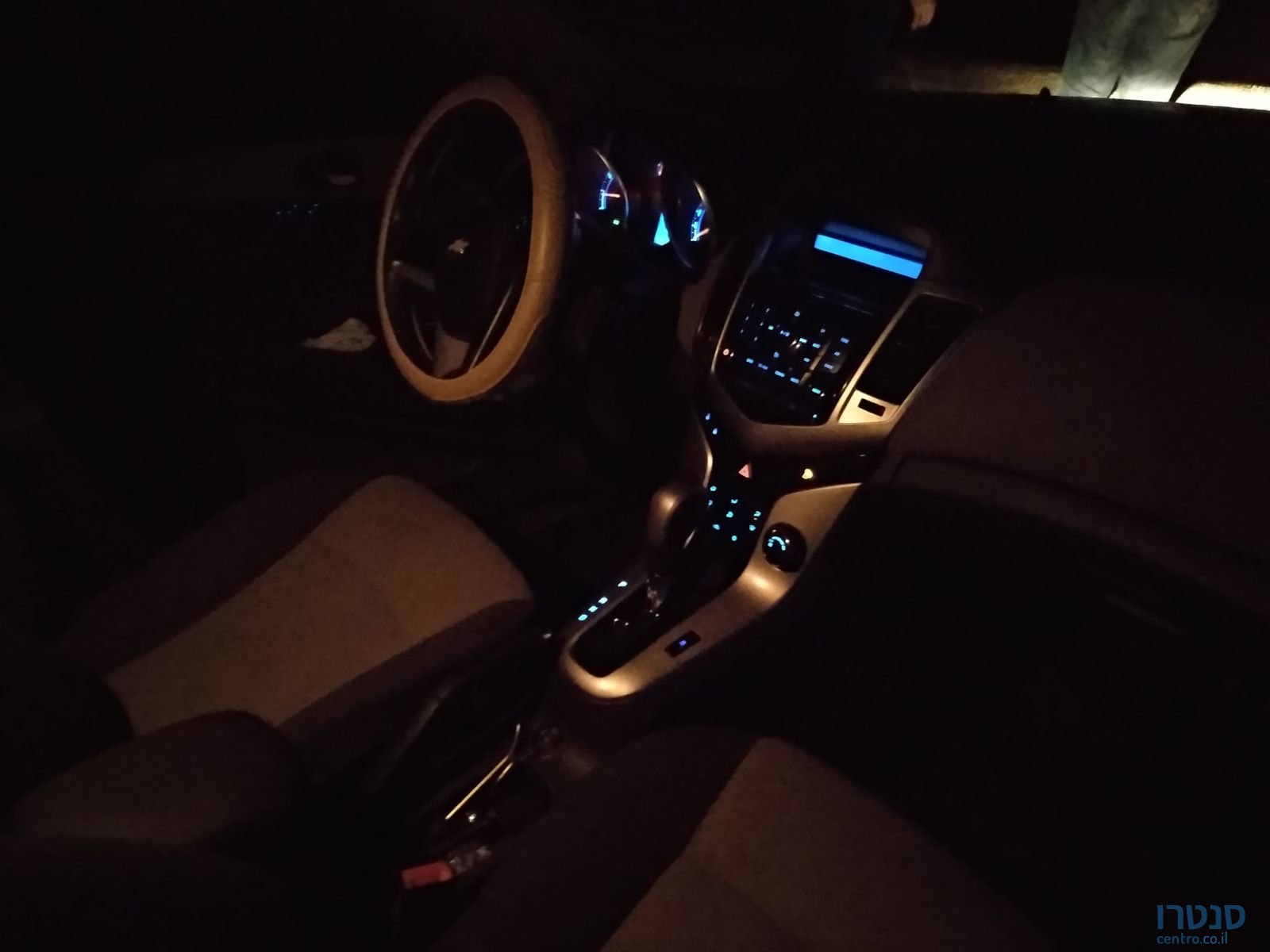 2010' Chevrolet Cruze photo #5