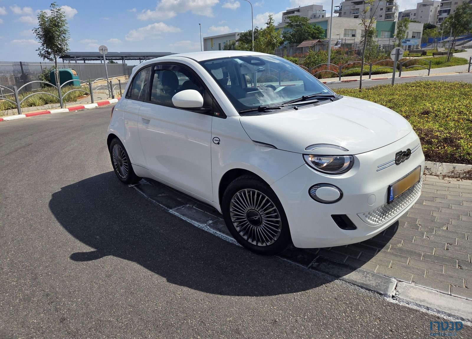 2024' Fiat 500 פיאט photo #1