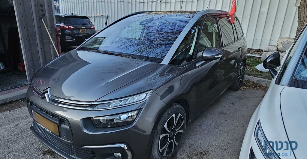 2020' Citroen C4 SpaceTourer סיטרואן C4 ספייסטורר photo #2