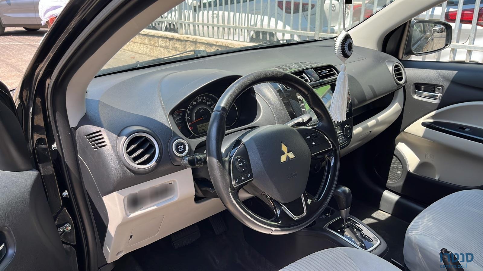 2017' Mitsubishi Attrage photo #3