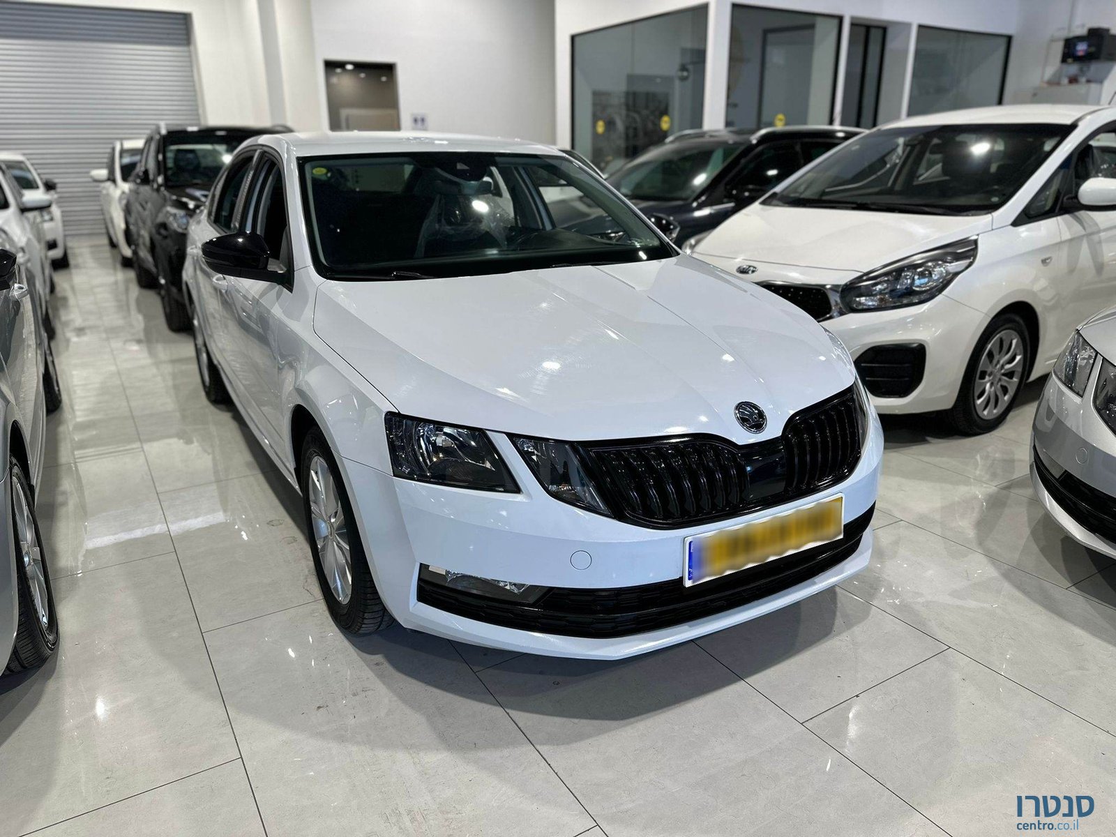 2020' Skoda Octavia photo #2