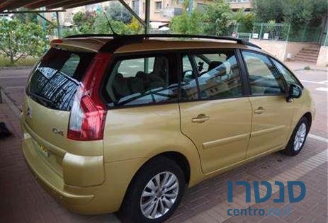 2009' Citroen C4 Picasso photo #3