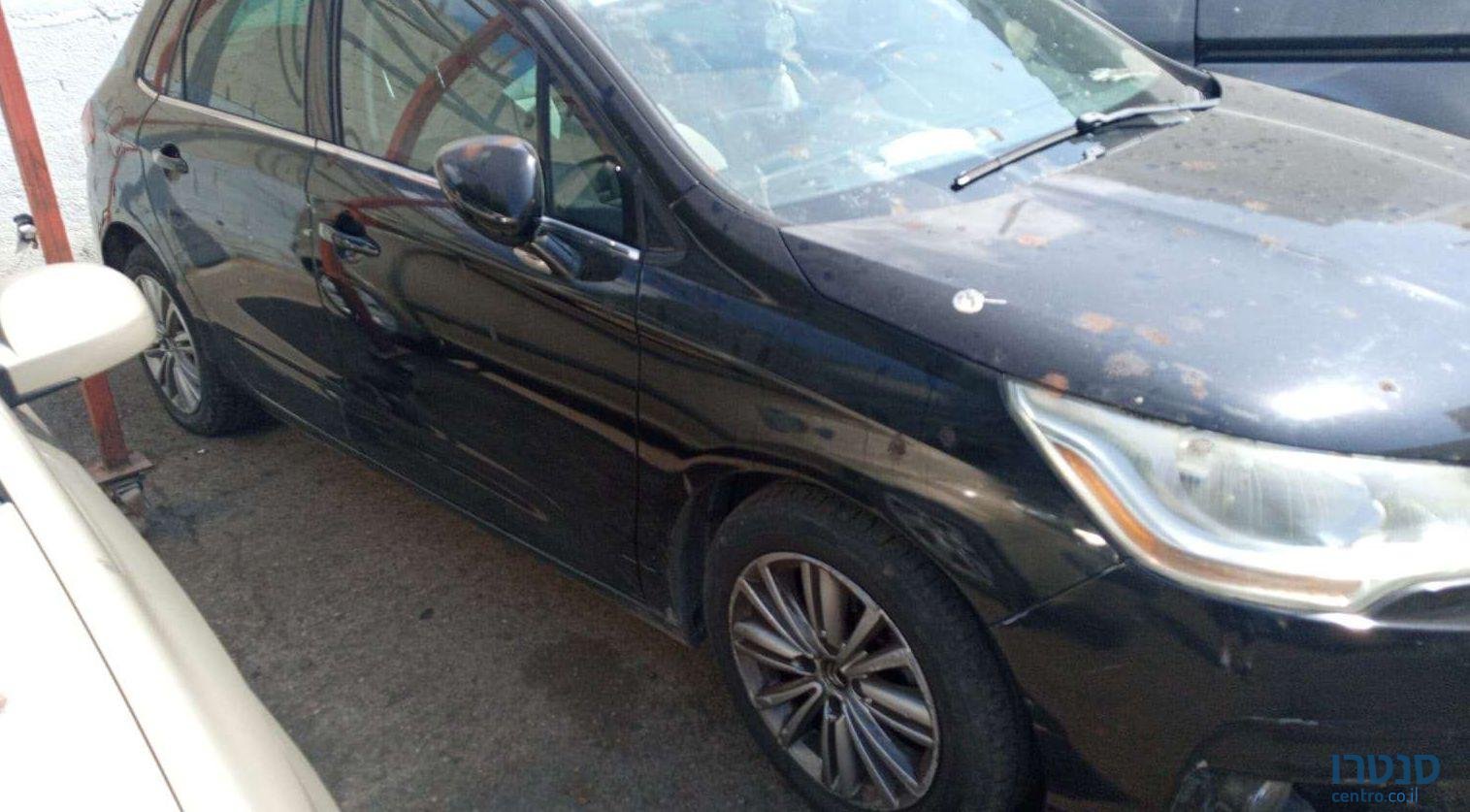 2011' Citroen C4 סיטרואן C4 photo #4