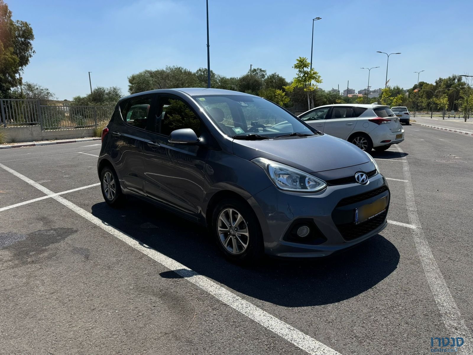 2017' Hyundai i10 photo #1