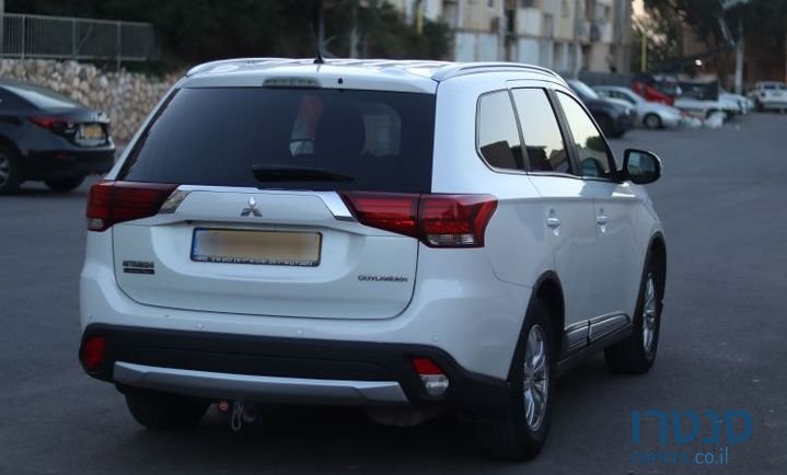2016' Mitsubishi Outlander מיצובישי אאוטלנדר photo #2