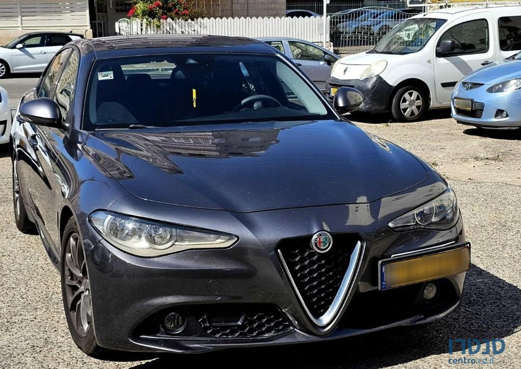 2018' Alfa Romeo Giulia אלפא רומיאו ג'וליה photo #1