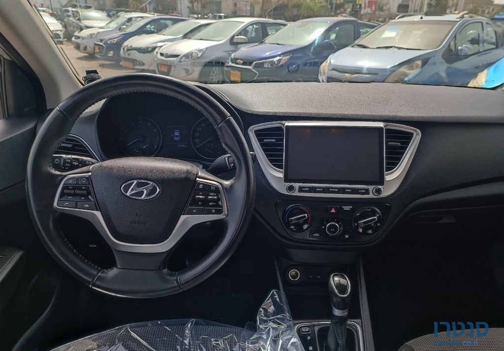 2019' Hyundai i25 יונדאי אקסנט photo #4