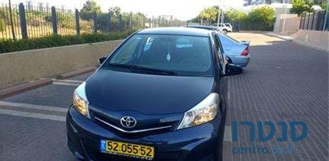 2013' Toyota Yaris טויוטה יאריס photo #1