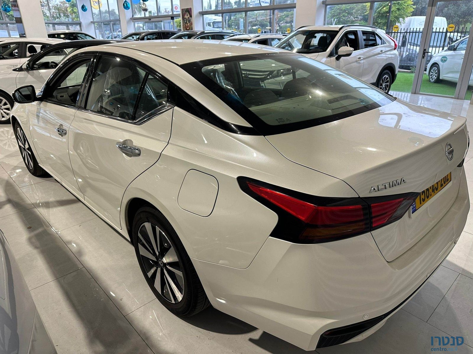 2020' Nissan Altima SV photo #3