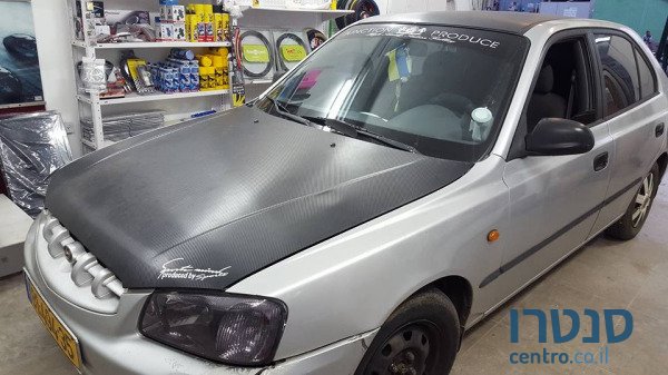 2002' Hyundai Accent photo #1