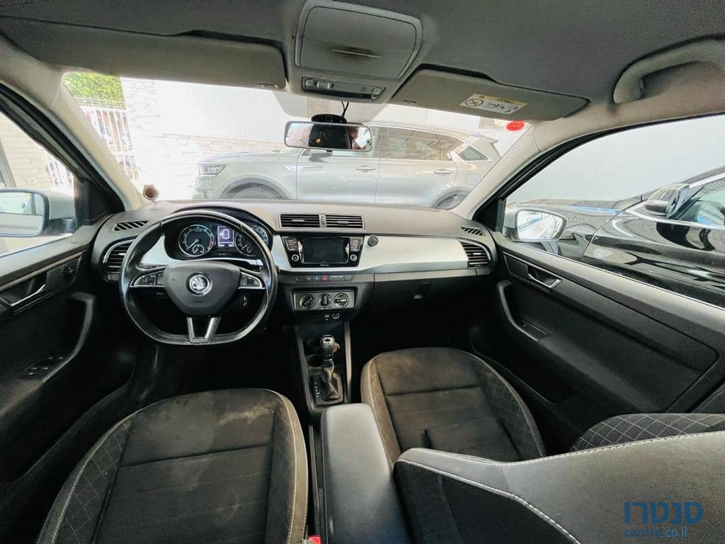 2019' Skoda Fabia photo #5