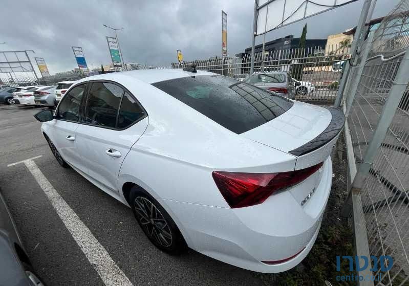 2021' Skoda Octavia סקודה אוקטביה photo #5