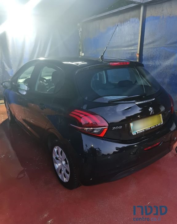 2016' Peugeot 208 פיג'ו photo #1