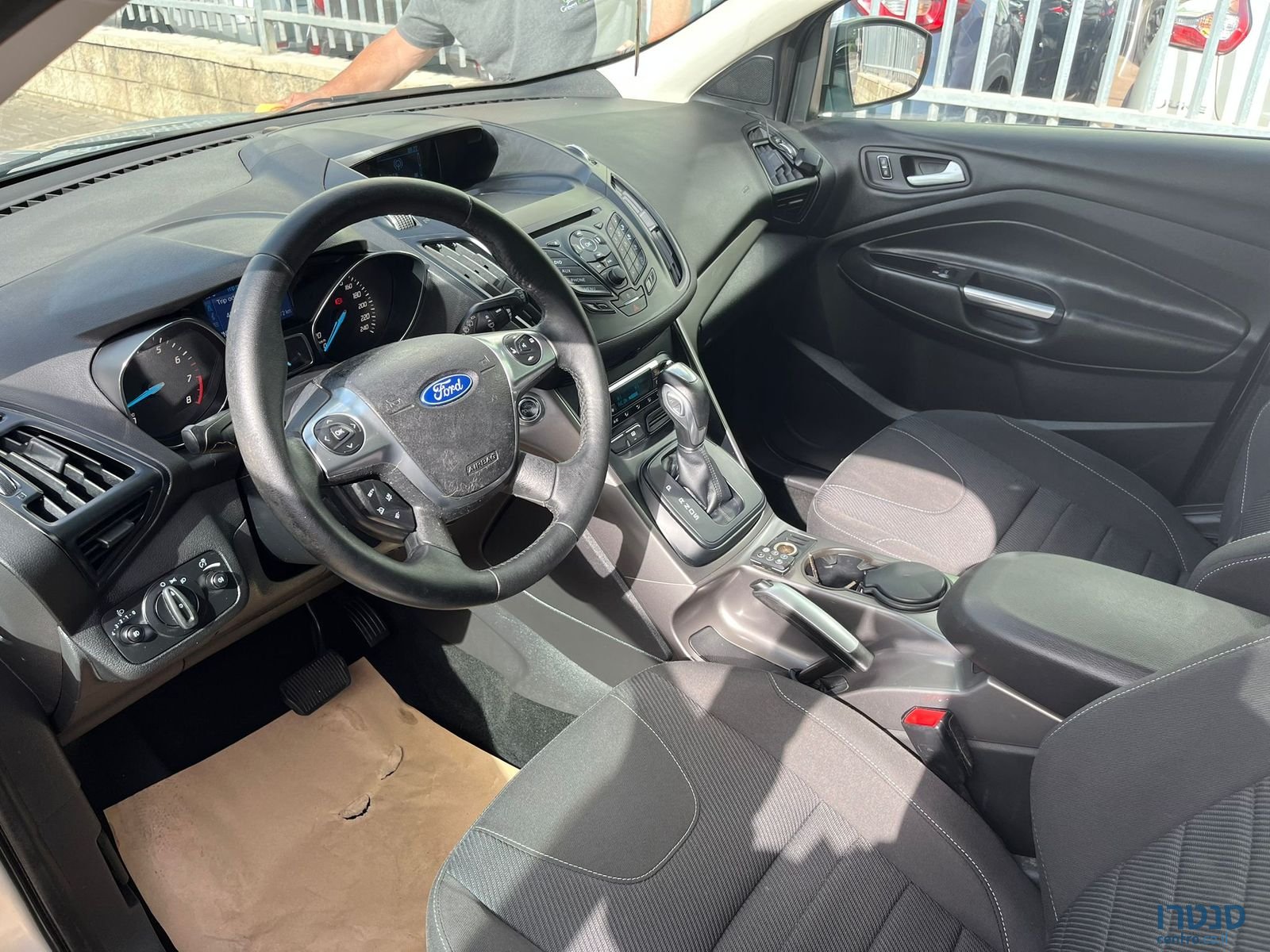 2016' Ford Kuga photo #4