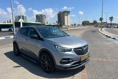 2018' Opel Crossland X