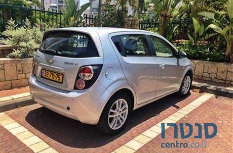 2011' Chevrolet Sonic שברולט סוניק photo #2