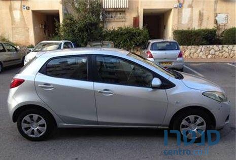 2009' Mazda 2 אקטיב ‏1500 photo #2