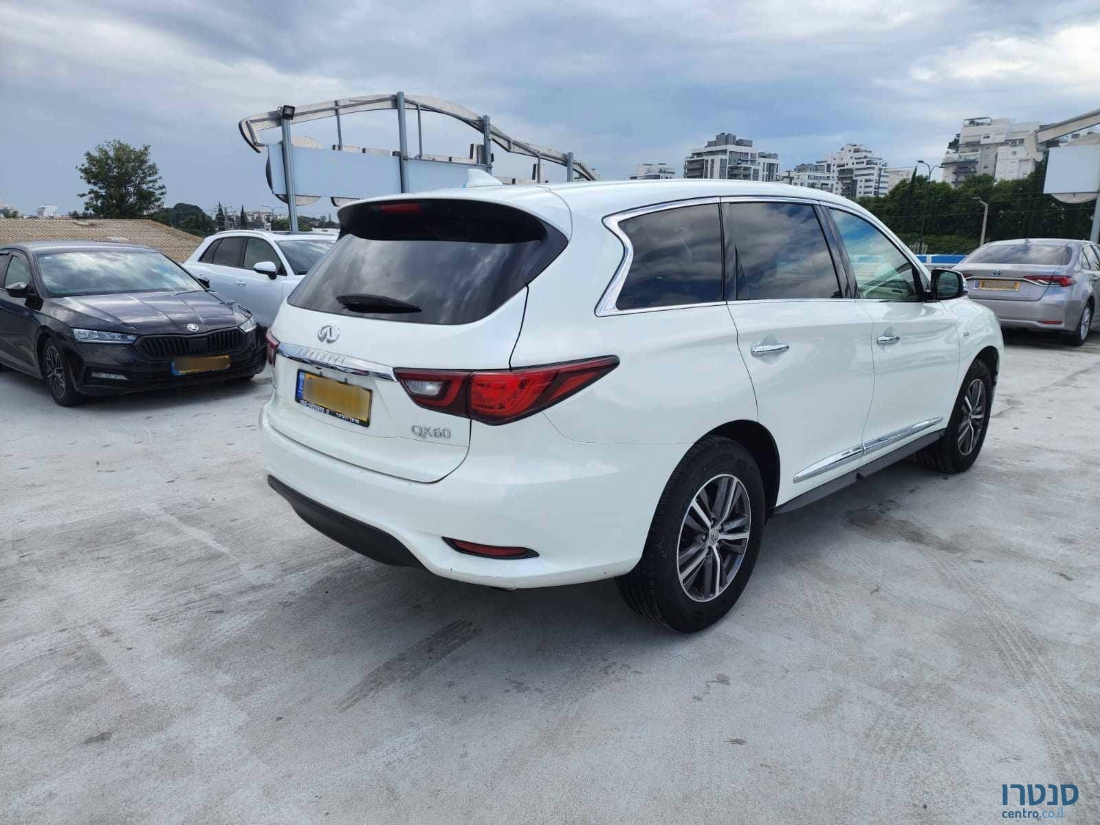 2020' Infiniti QX60 photo #3