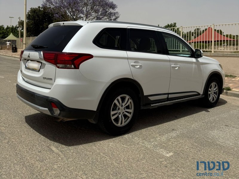 2016' Mitsubishi Outlander מיצובישי אאוטלנדר photo #5