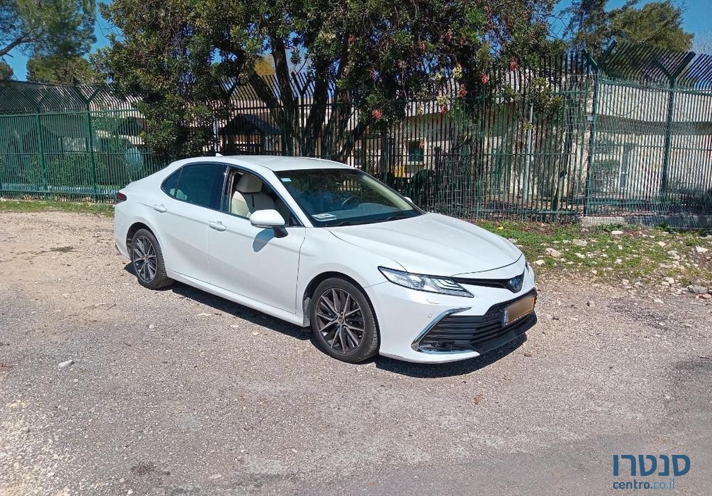 2021' Toyota Camry טויוטה קאמרי photo #2