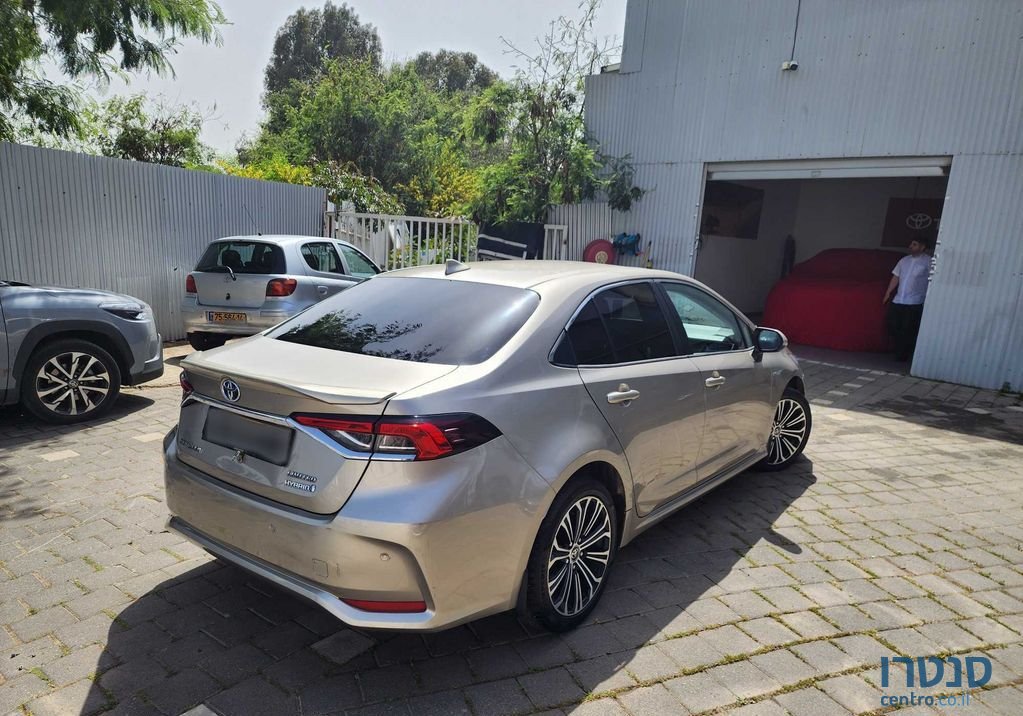 2020' Toyota Corolla טויוטה קורולה photo #3