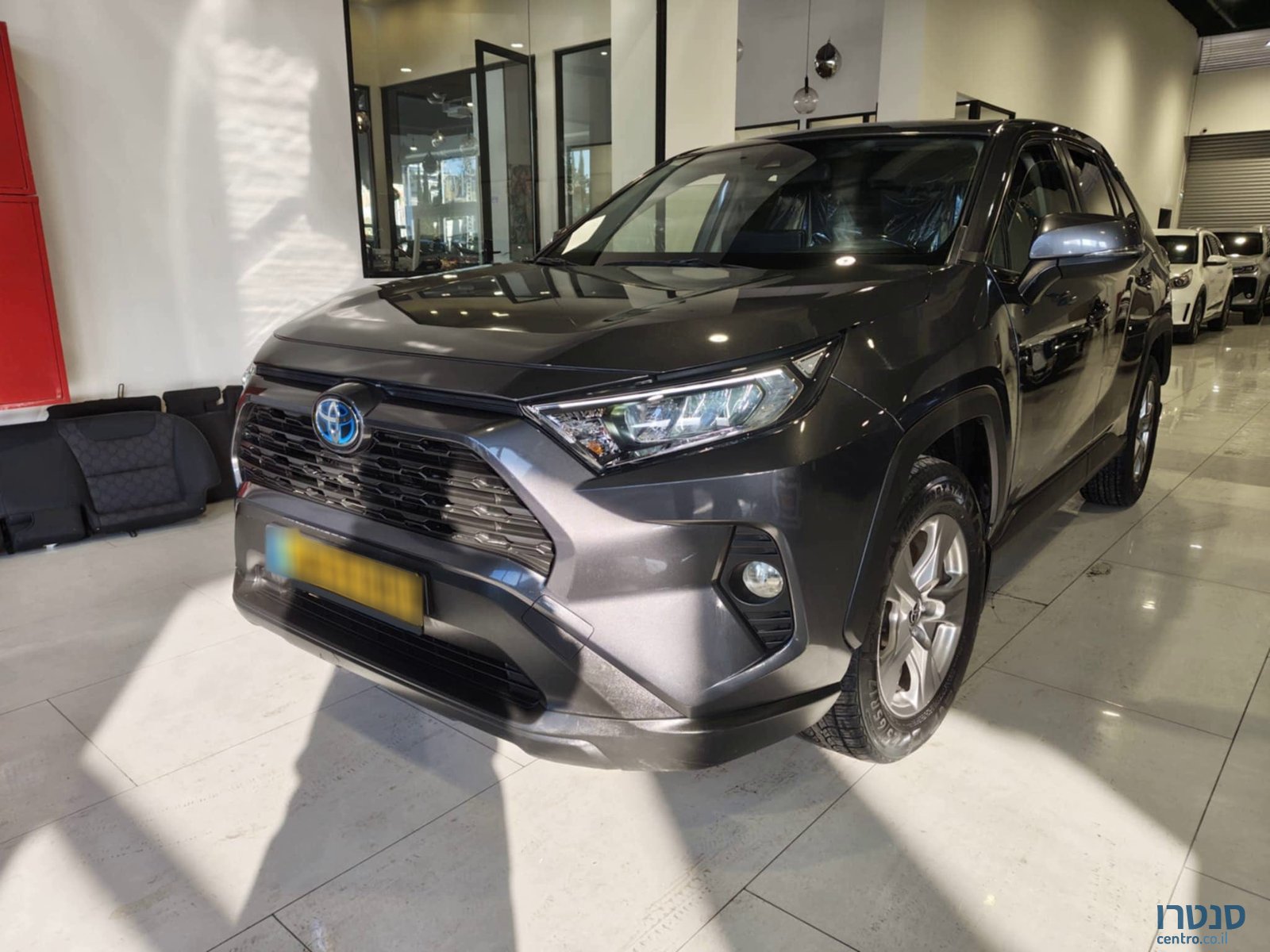 2023' Toyota RAV4 photo #5