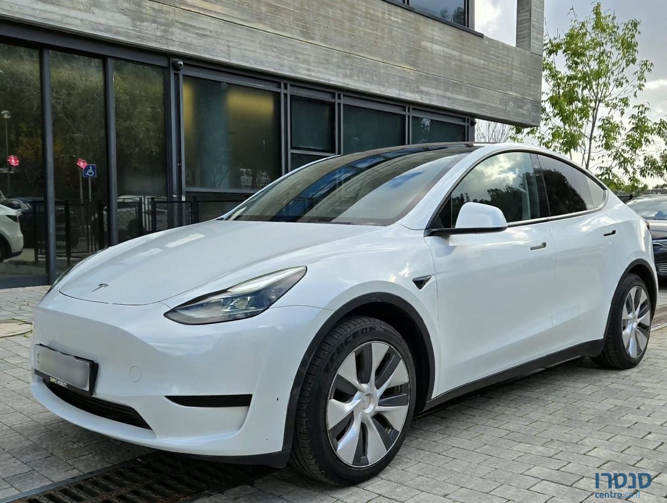 2023' Tesla Model Y טסלה מודל Y photo #1