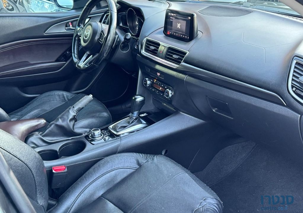 2018' Mazda 3 מאזדה photo #6