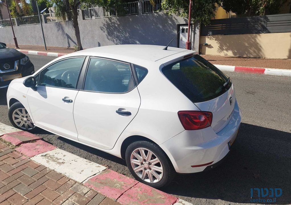 2013' SEAT Ibiza סיאט איביזה photo #3