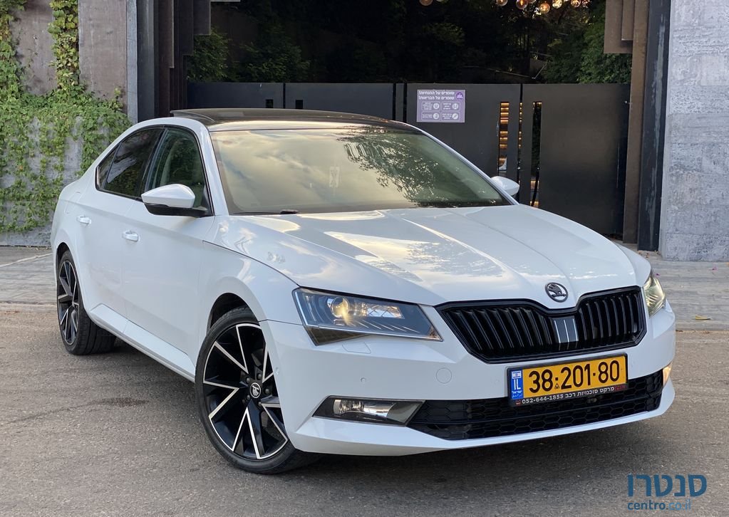 2017' Skoda Superb סקודה סופרב photo #3